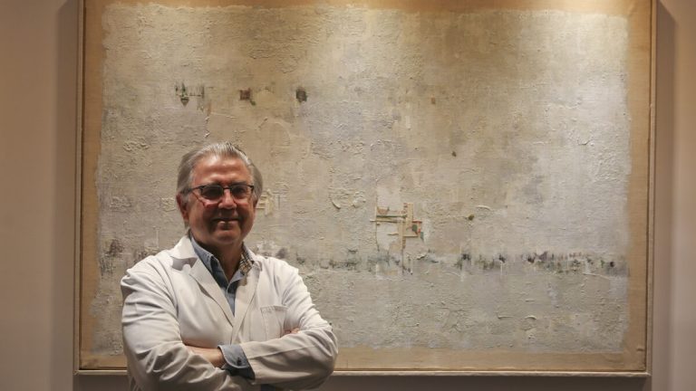 El urólogo Pedro Torrecillas, premiado por su tratamiento de criocirugía