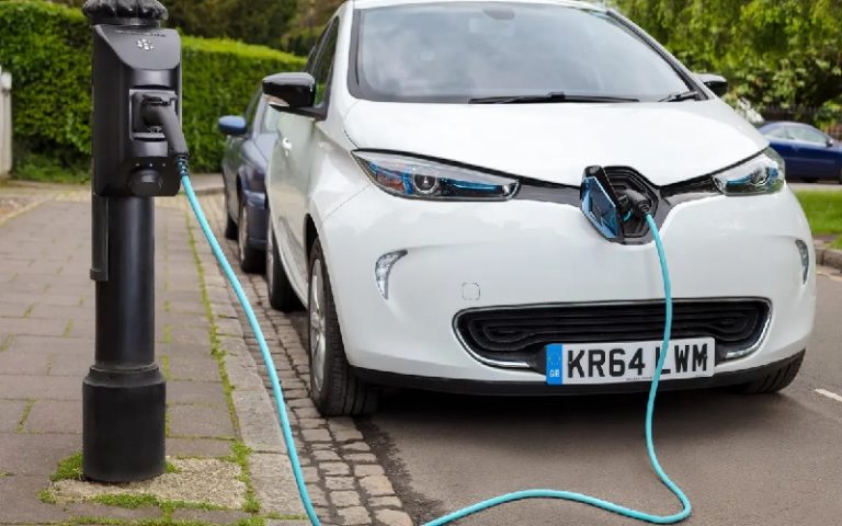 Las ventas de vehículos eléctricos crecen un 127% en noviembre