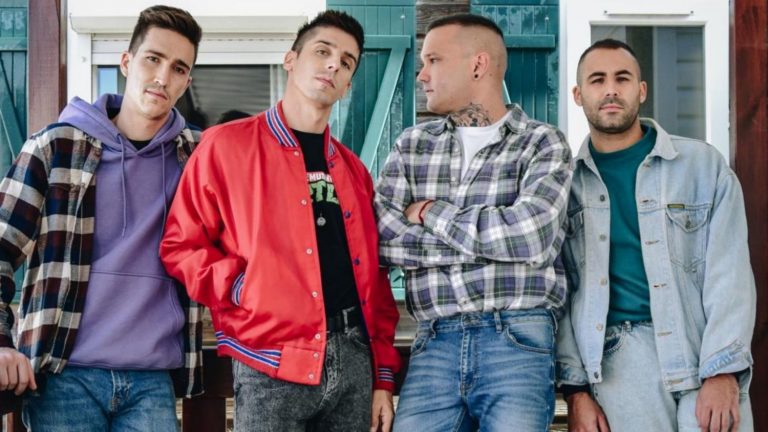 Veintiuno sobrevive al parón y reta al 2021 cosiendo 'Corazonada' a base de himnos