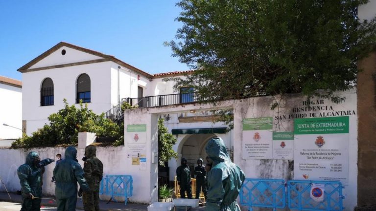 Extremadura permitirá visitas en residencias de una hora