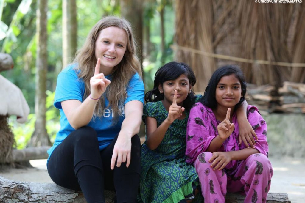 El voluntariado es una de las tareas más gratificantes que puedes escoger. Unicef, como Cruz Roja o Cáritas, tienen gran tradición.