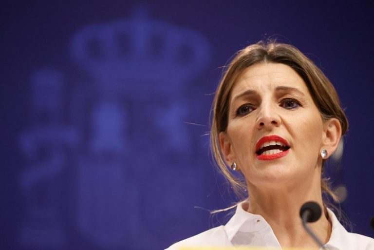 Díaz desliza que el SMI subirá en 2021