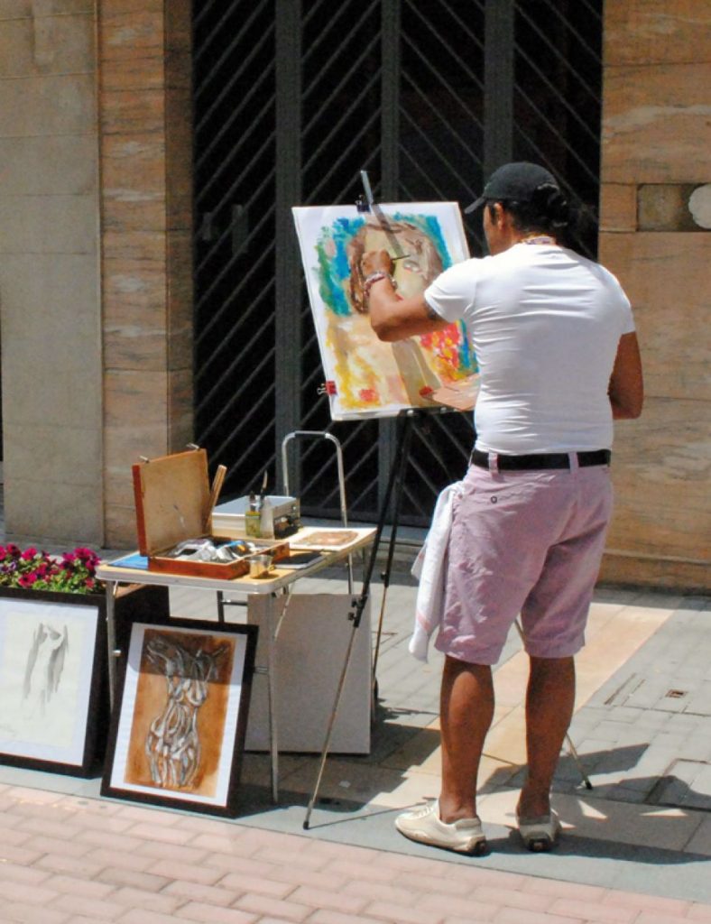 Dónde está Nilo Manrique, el ex de Isabel Gemio que ganó Supervivientes 10 Manrique vive de la pintura