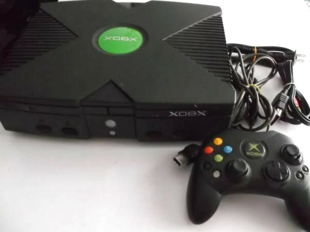 Xbox: Por qué los mandos no han 'evolucionado' y siguen usando pilas