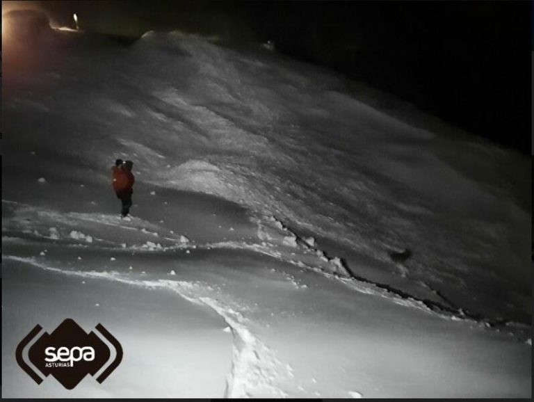 Un operario fallecido y otro desaparecido en el alud producido en San Isidro