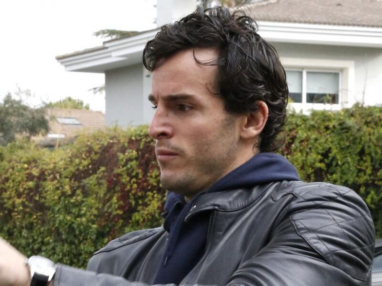 El novio de Tamara Falcó ayuda a los más perjudicados por el temporal