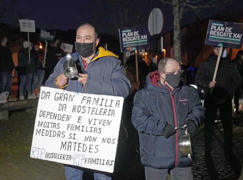 La hostelería cerrará a las 18,00 en Galicia La hostelería cerrará a las 18,00 en Galicia