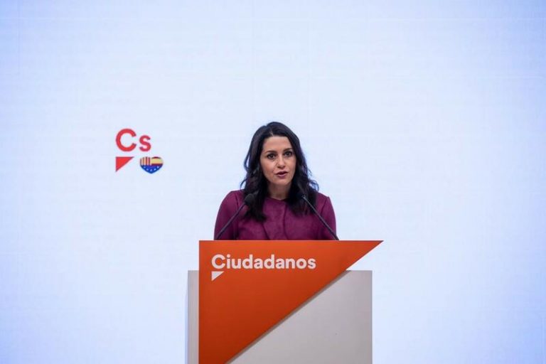 Arrimadas (Cs) pide un acuerdo para atrasar el 14F a 