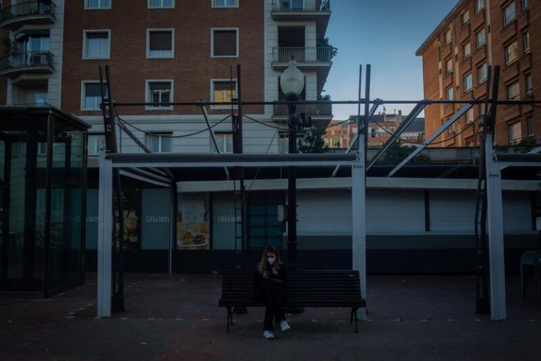 Cataluña publica la prórroga del confinamiento municipal y más restricciones