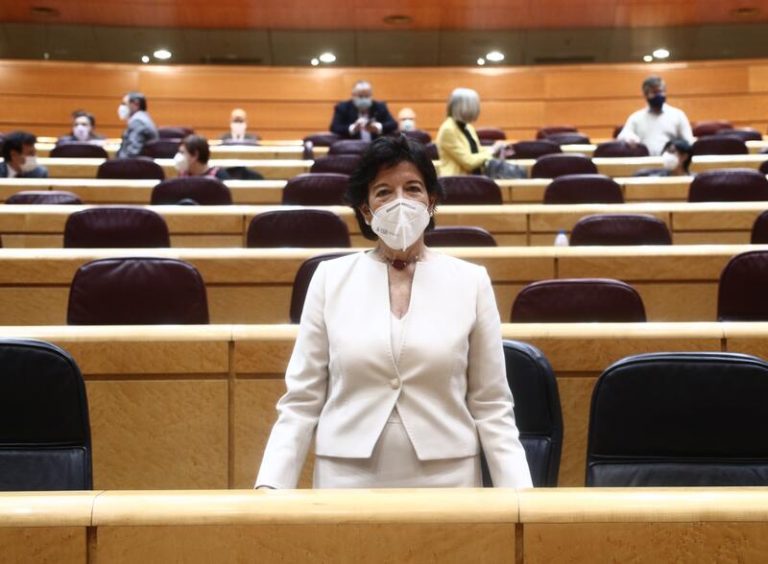 Celaá recuerda a Ayuso que la LOMLOE 