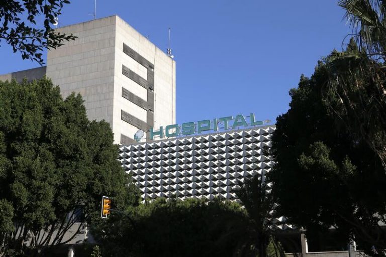 Declarado un brote en el servicio de Medicina Interna del Hospital Regional de Málaga