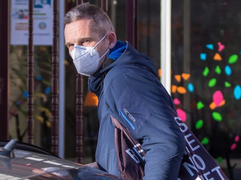 Iñaki Urdangarín evita confesar qué sintió al ser abordado por unos fans