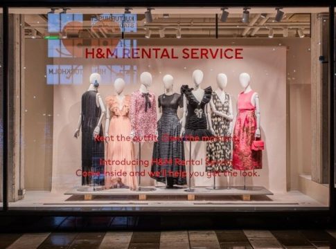 H&M cerrará 350 tiendas en 2021 tras ganar un 91% menos el último año H&M cerrará 350 tiendas en 2021 tras ganar un 91% menos el último año