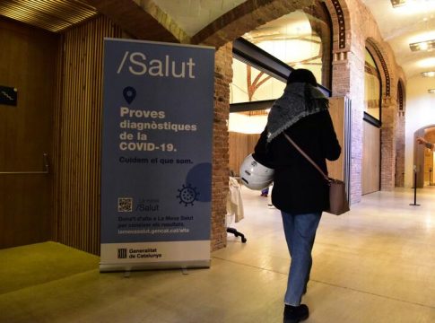Cataluña supera el medio millón de casos desde el inicio de la pandemia Cataluña supera el medio millón de casos desde el inicio de la pandemia
