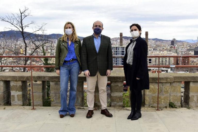 Ayuso equipara el socialismo al independentismo: 