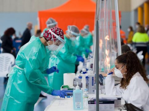 Andalucía registra 7.899 casos, nuevo récord diario de toda la pandemia Andalucía registra 7.899 casos, nuevo récord diario de toda la pandemia