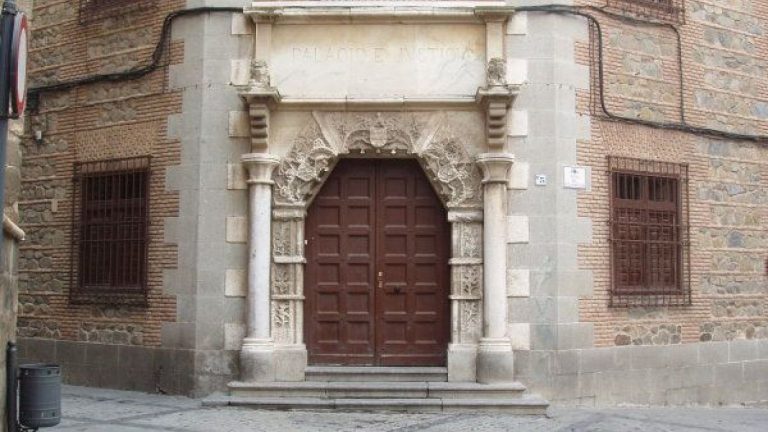 Piden inhabilitar a 6 ediles de Ontígola por fijar el sueldo de la alcaldesa en un euro