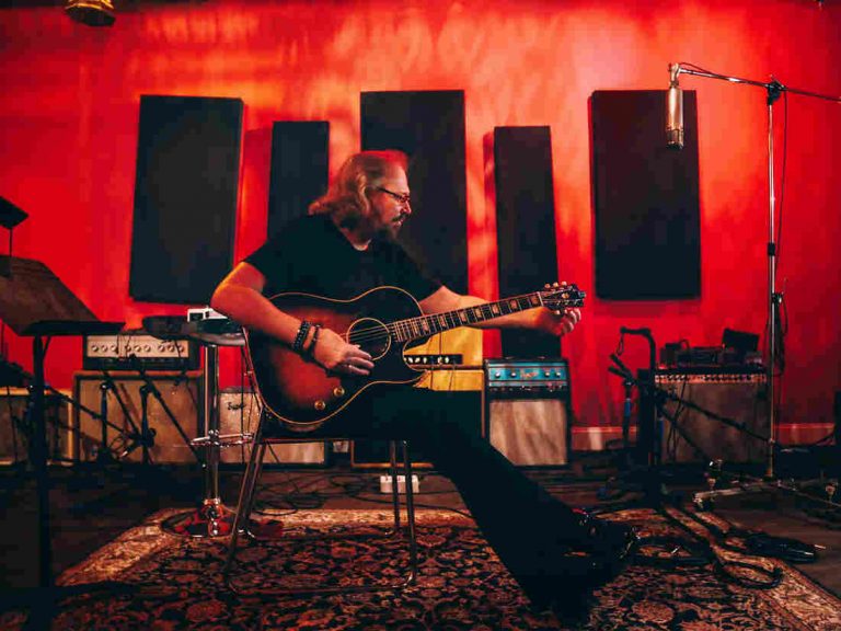 Barry Gibb de Bee Gees : 