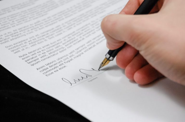 Qué es un contrato indefinido