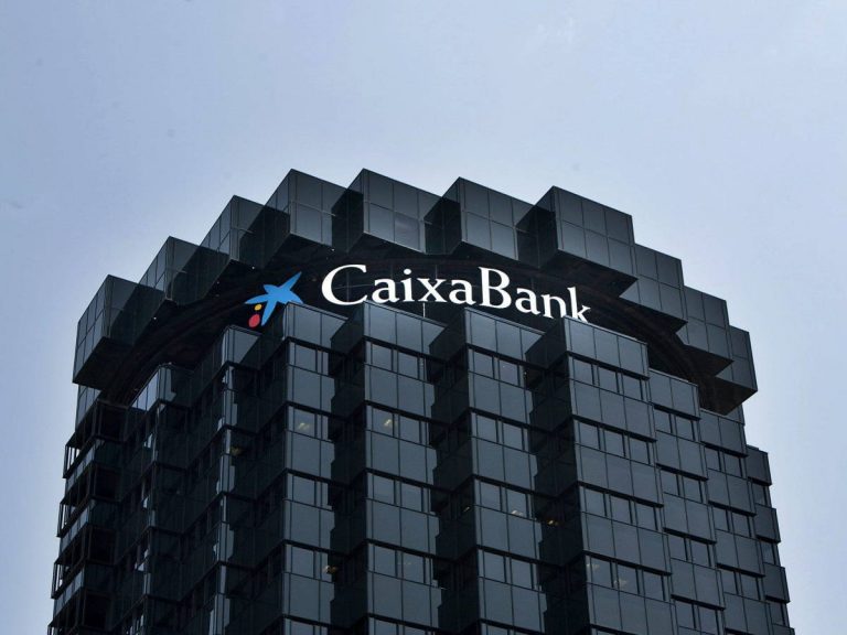 La AEPD sanciona a CaixaBank por infringir la ley de protección de datos