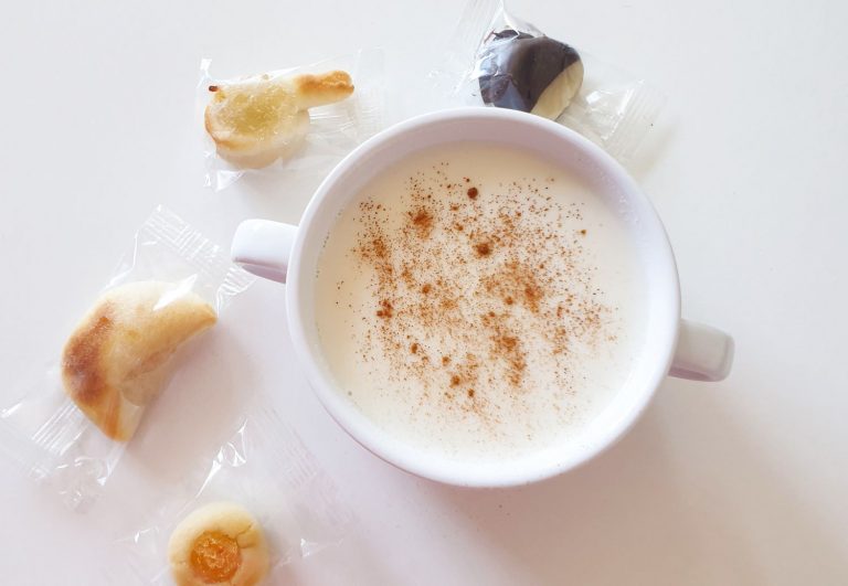 Caldo de almendras: ligera y deliciosa para un suculento primer plato