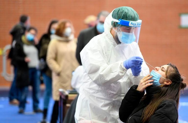 Castilla y León registra 2.711 nuevos casos y 36 fallecidos