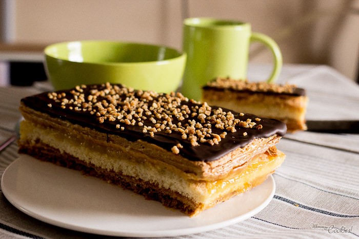 Cómo hacer un milhoja de crema y chocolate como los de pastelería 2 Milhoja de crema y chocolate