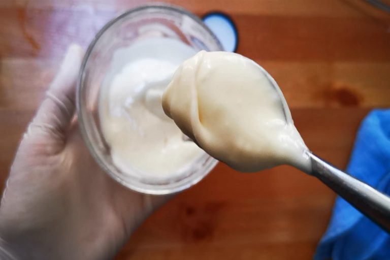 Cómo hacer una crema hidratante casera y sin parabenos para tu pelo