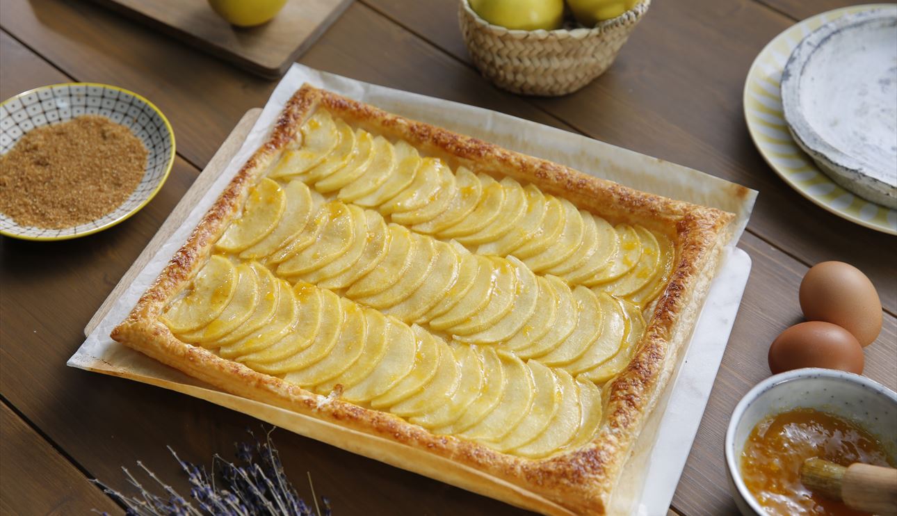 Tarta de manzana con hojaldre