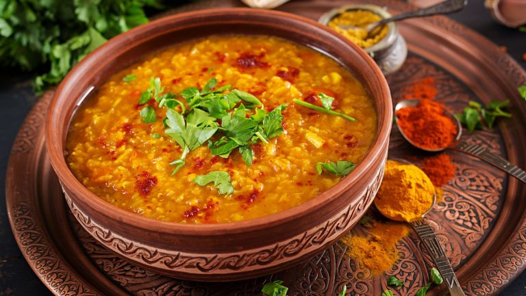 Cómo hacer unas buenas lentejas con chorizo para ganar mucho hierro