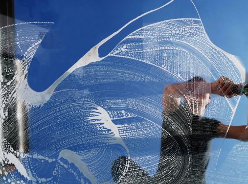 Cómo limpiar los cristales para que no quede ni una mancha Cómo limpiar los cristales para que no quede ni una mancha