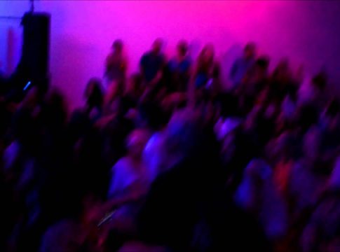 Cómo organizar una rave Cómo organizar una rave