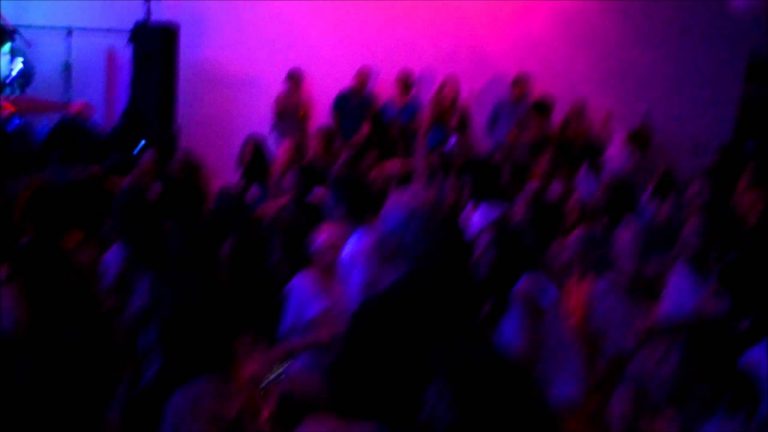 Cómo organizar una rave