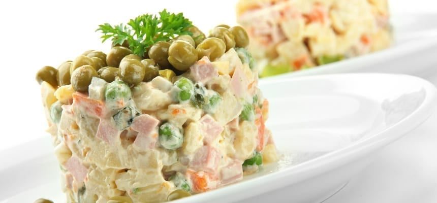 Ingredientes que no pegan en tu ensaladilla rusa: jamón cocido.