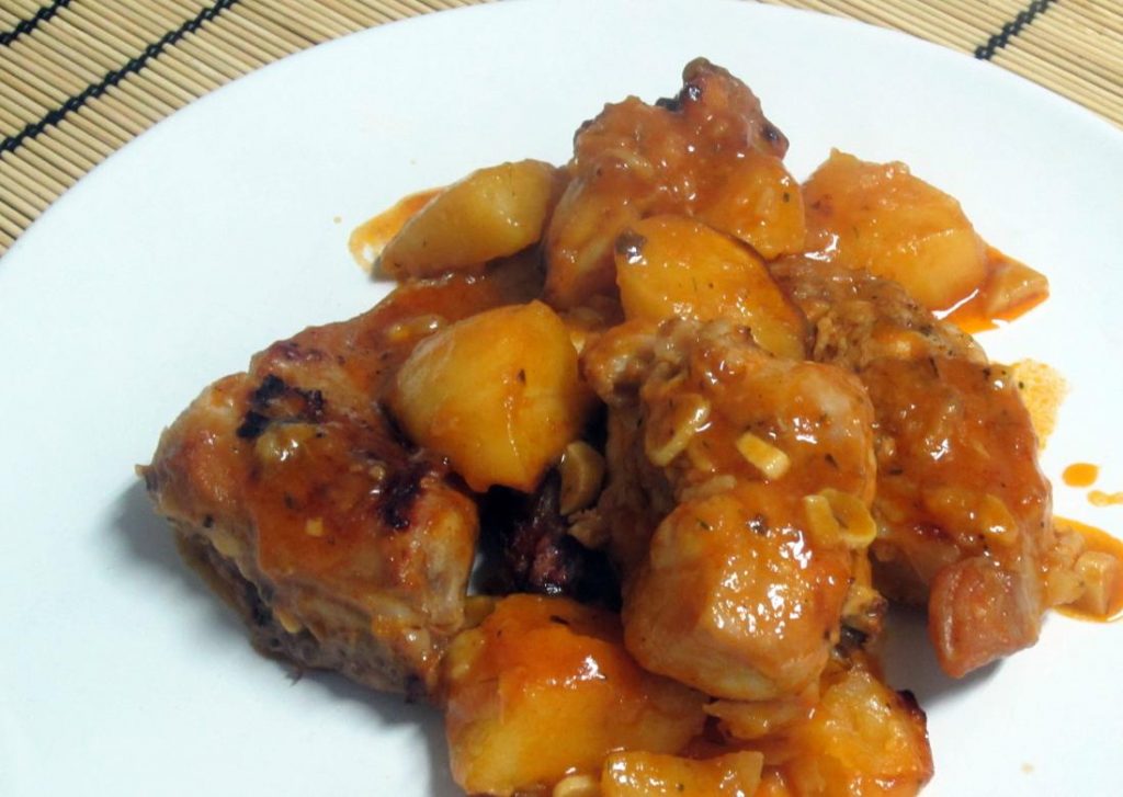 Conejo al ajillo: cómo hacer un plato ligero de proteínas ideal para tu dieta