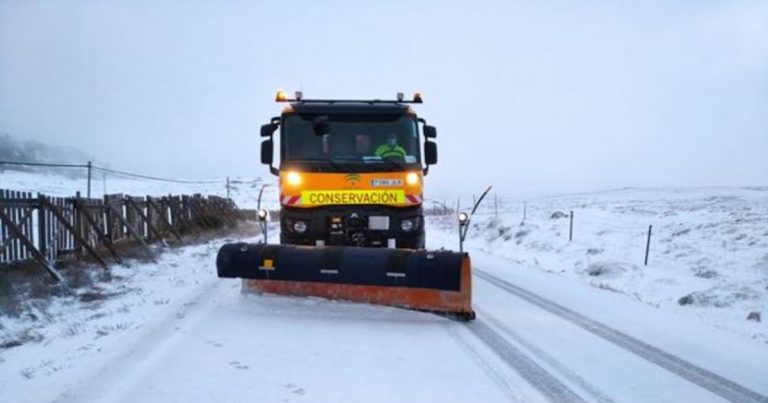Cortes en la circulación de nueve carreteras andaluzas