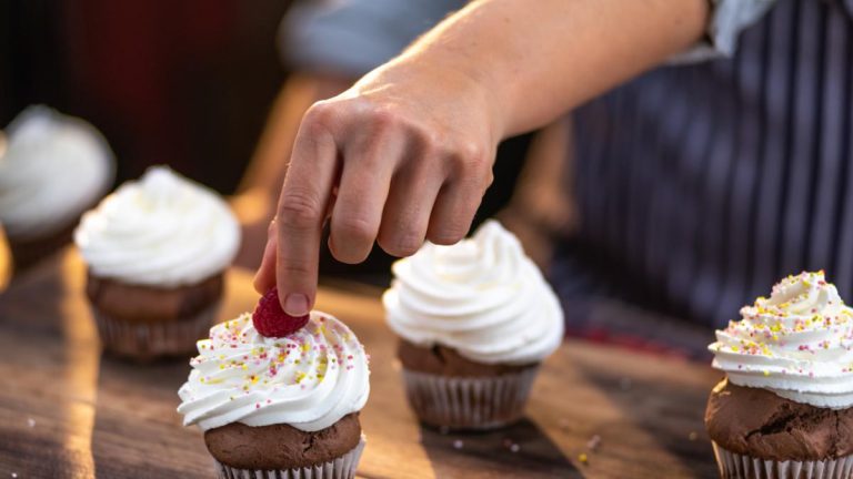 Crema batida: el truco para conseguir que se quede en su punto