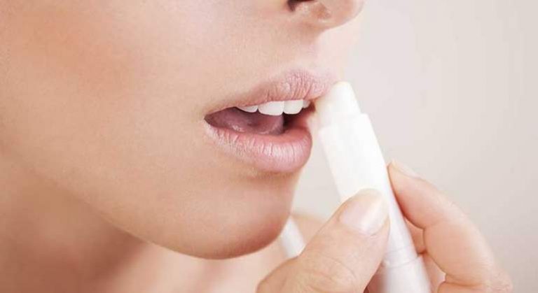 Cremas y protectores labiales para proteger tu piel del frío de Mercadona, Lidl…