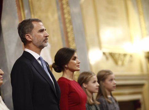 Los Reyes Felipe y Letizia, acompañados por los eméritos don Juan Carlos y doña Sofía, presiden el acto conmemorativo del 40º aniversario de la Constitución de 1978 en el Congreso, al que asisten políticos y representantes de distintas instituciones
