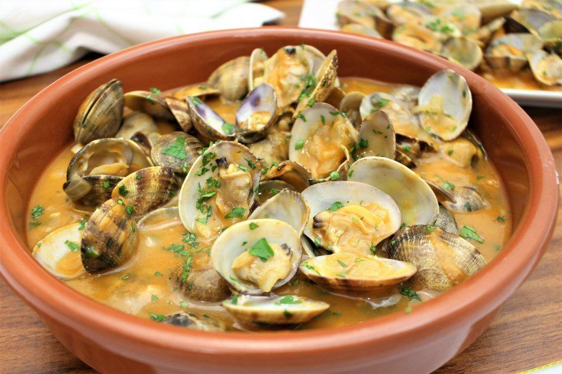 El truco para hacer unas almejas a la marinera de Arguiñano 'ricas, ricas'