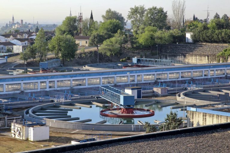 La Fiscalía pide archivar la causa de Emasesa respecto a Losada