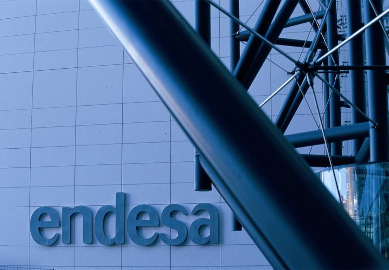 Endesa moviliza 25 millones contra el COVID
