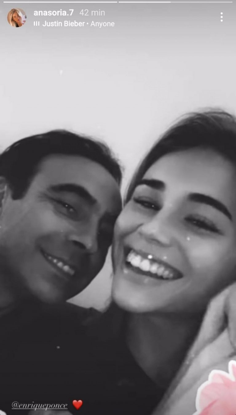 ¡Se la come a besos! El idilio de amor entre Ana Soria y Enrique Ponce