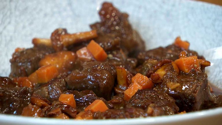 Estofado de ternera: la receta más rápida y deliciosa para tenerlo hecho en 30 minutos