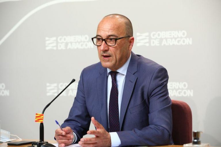 Aragón plantea abrir por la tarde los centros que tienen más dificultades en aplicar la presencialidad