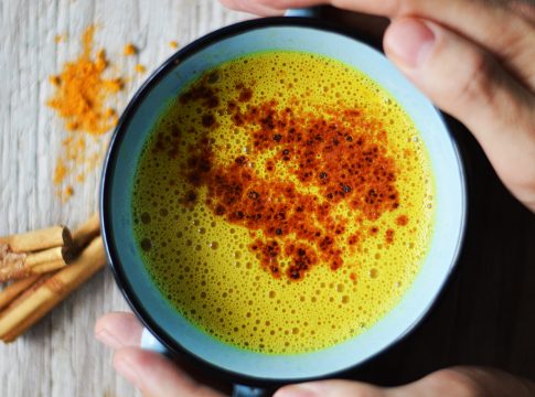 Golden Milk: cómo preparar la leche dorada más beneficiosa para tu salud Golden Milk: cómo preparar la leche dorada más beneficiosa para tu salud