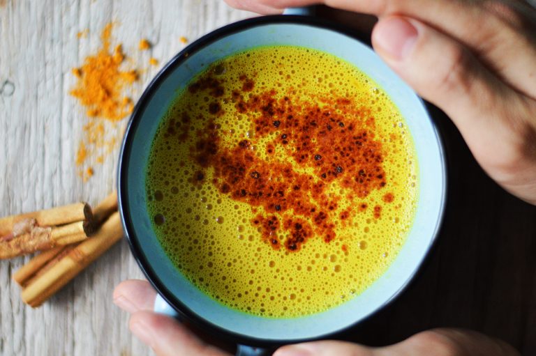 Golden Milk: cómo preparar la leche dorada más beneficiosa para tu salud