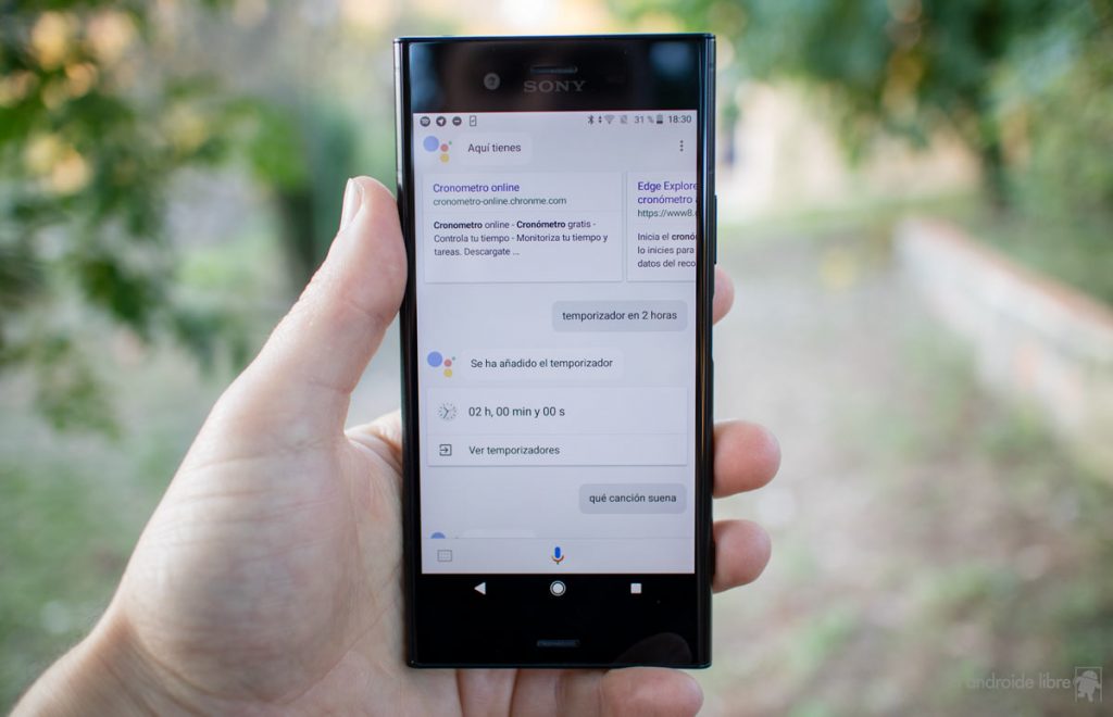 Google Assistant puede cantar