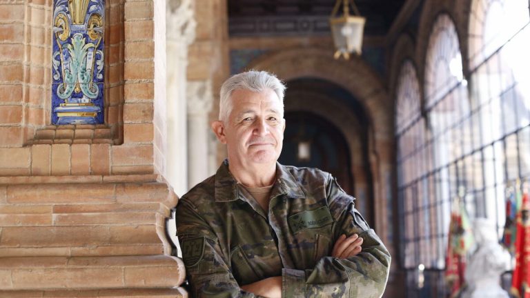 Jefe de Fuerza Terrestre destaca su lealtad al Rey y la acción 