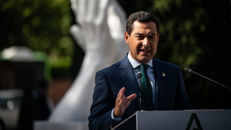 Moreno: Andalucía recurrirá a todos los recursos para afrontar la pandemia